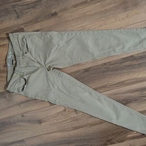 American Eagle Khaki jeggings size 8